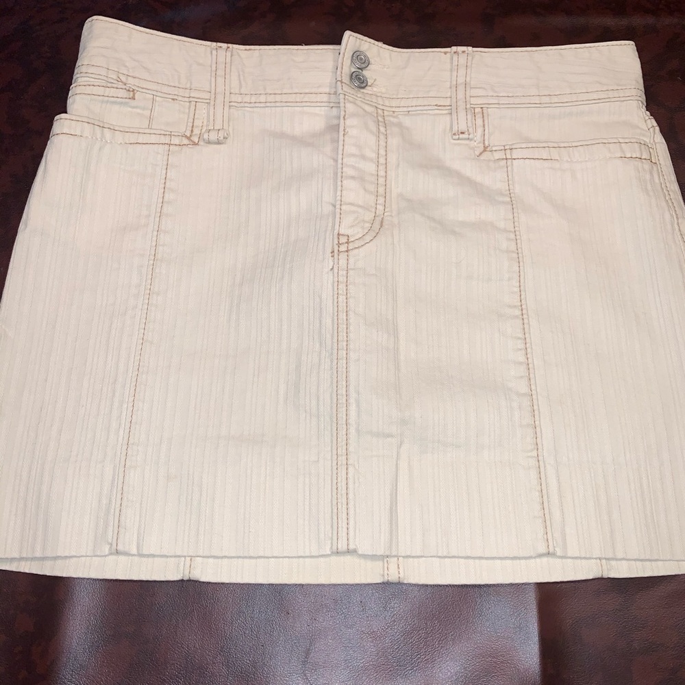 Gap mini skirt